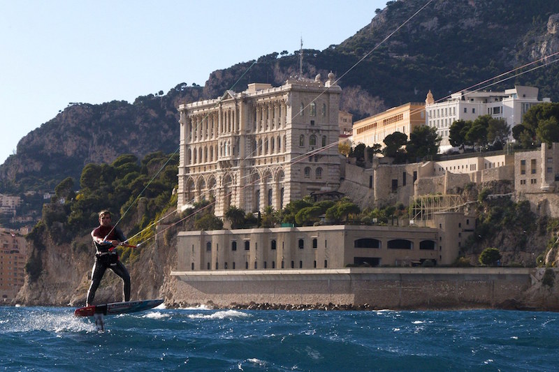 Maxime Nocher tire sur la Corse